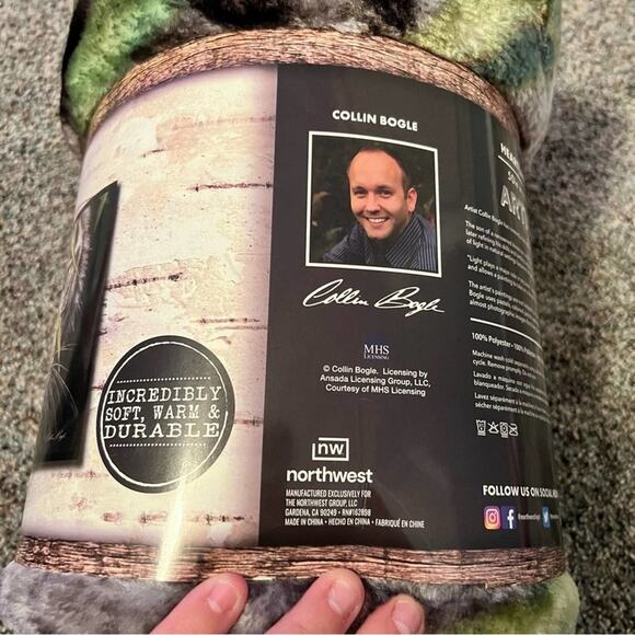 NWT Everwild Soft Plush Throw Blanket White Tiger in the Jungle - Picture 3 of 6